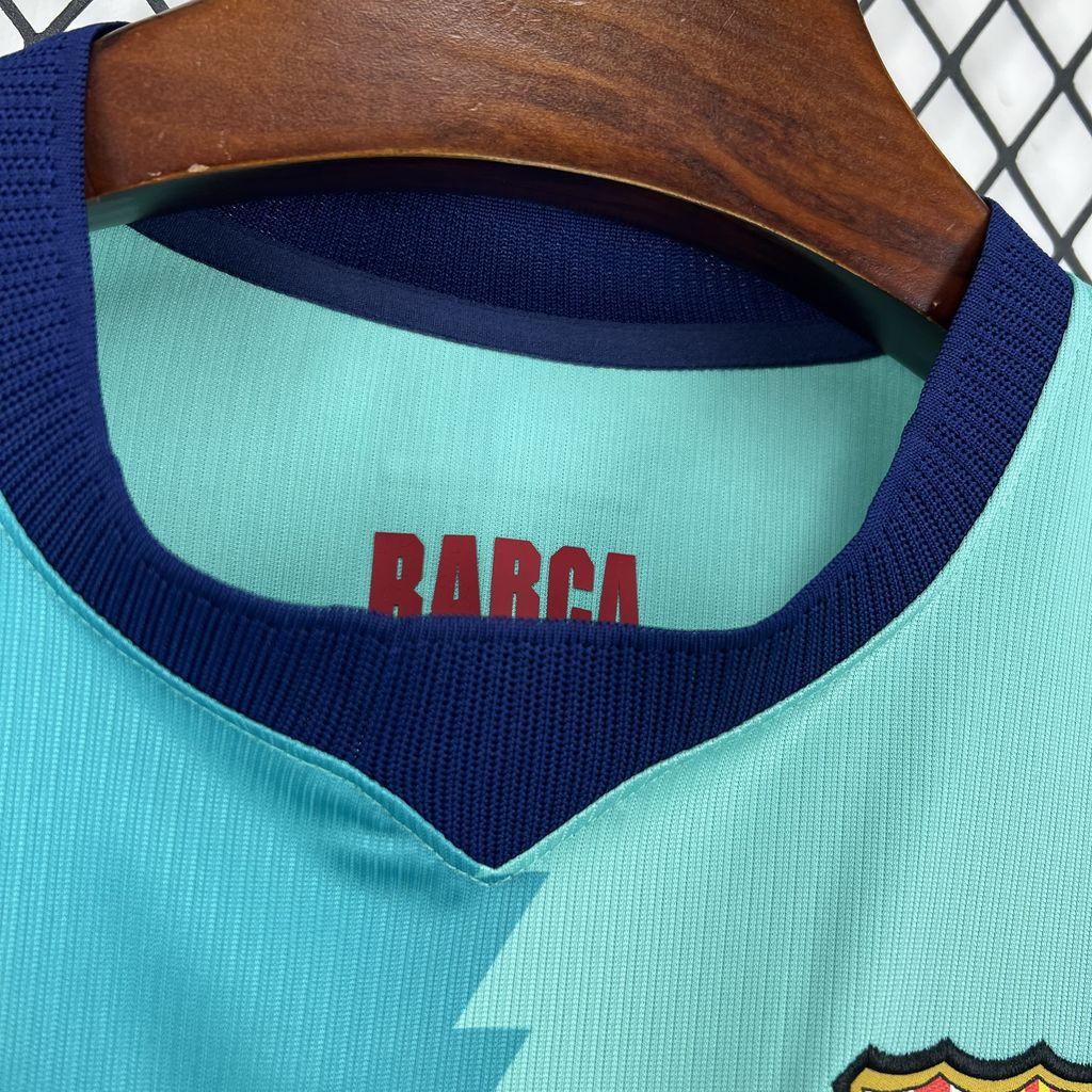 Barcelone - Troisième 26/27 - choppe ton maillot