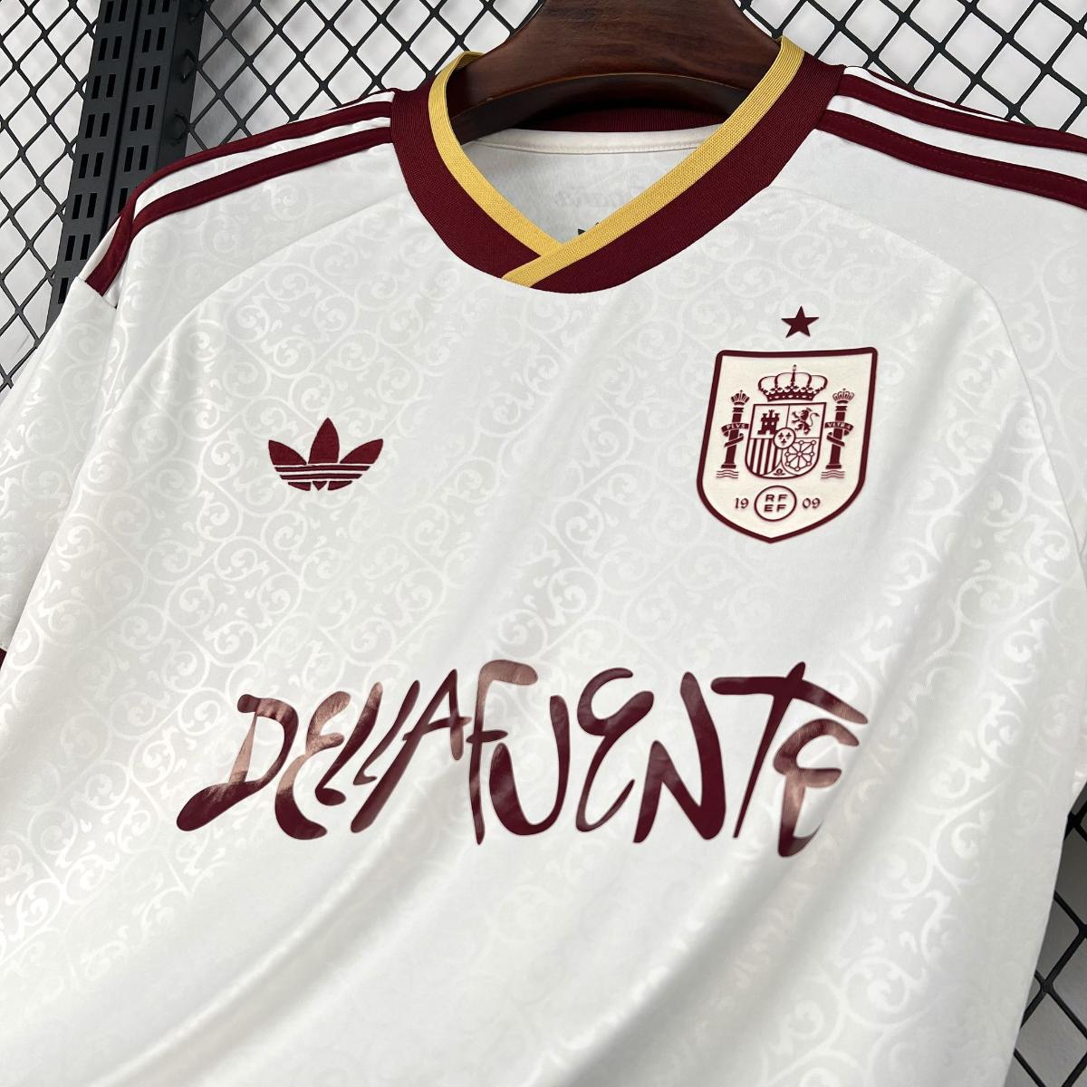 Espagne x Dellafuente - Extérieur 2026 - Choppe ton maillot