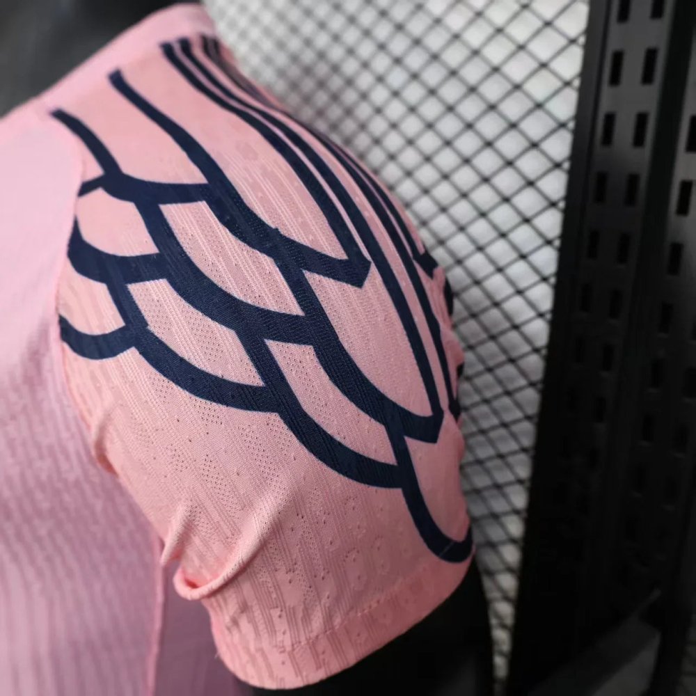 PSG Fourth Pink Edition 25/26 - Choppe ton maillot