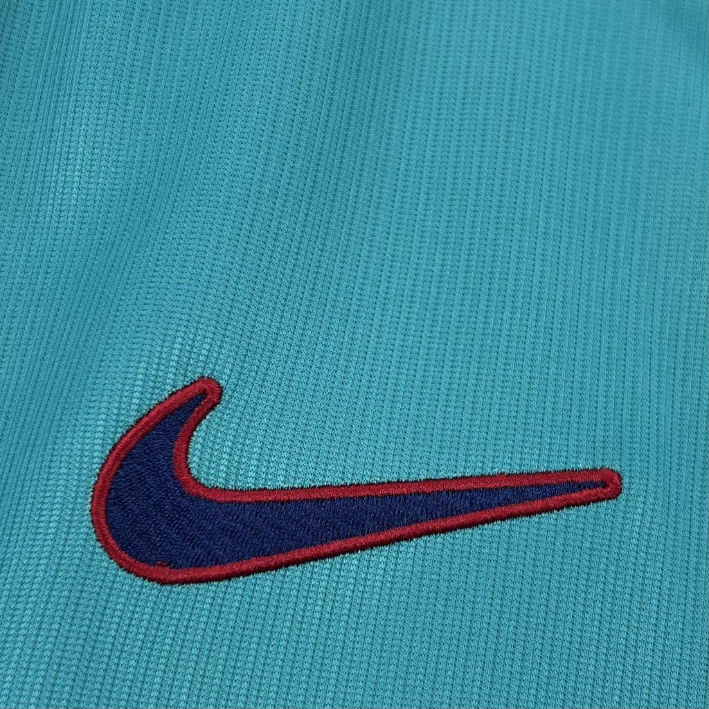 Barcelone - Troisième 26/27 - choppe ton maillot