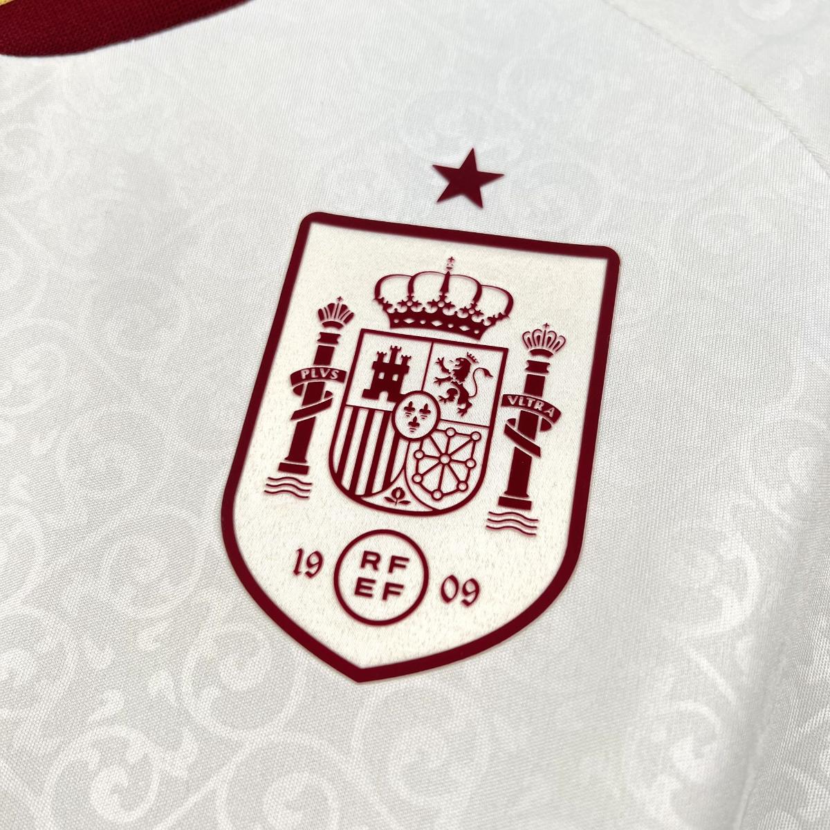 Espagne x Dellafuente - Extérieur 2026 - Choppe ton maillot