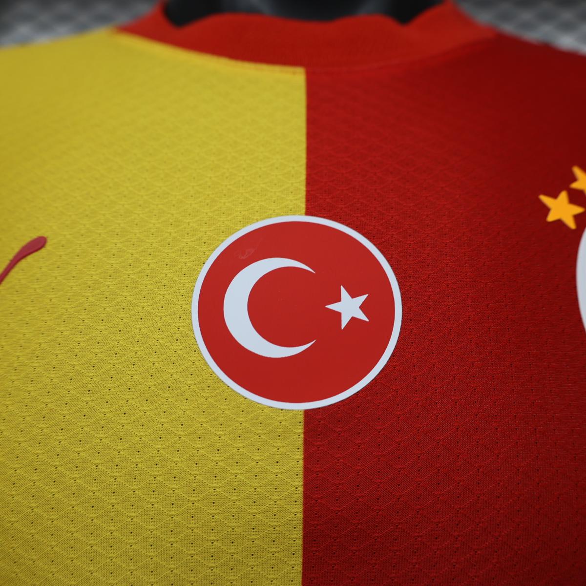 Galatasaray Jersey Home Player Version 26/27