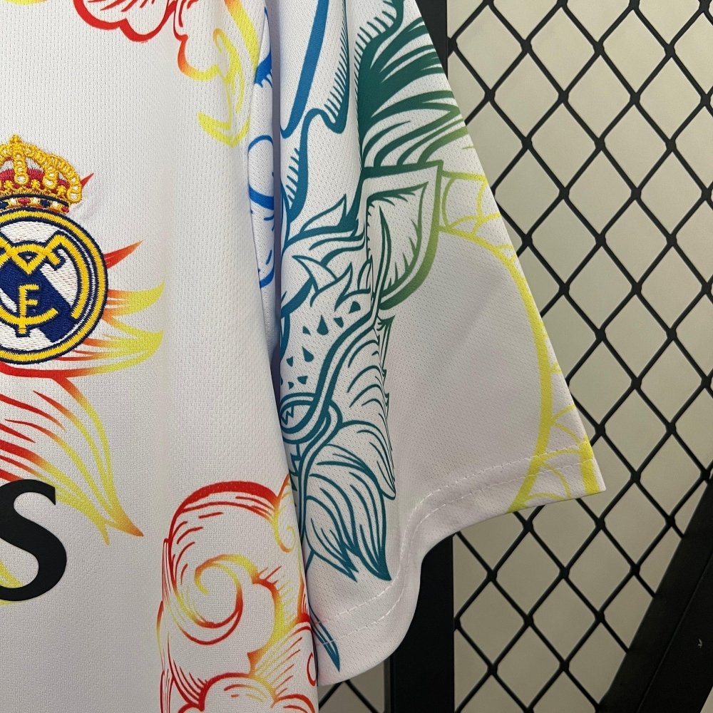 Real Madrid Special Edition 24/25 - Choppe ton maillot
